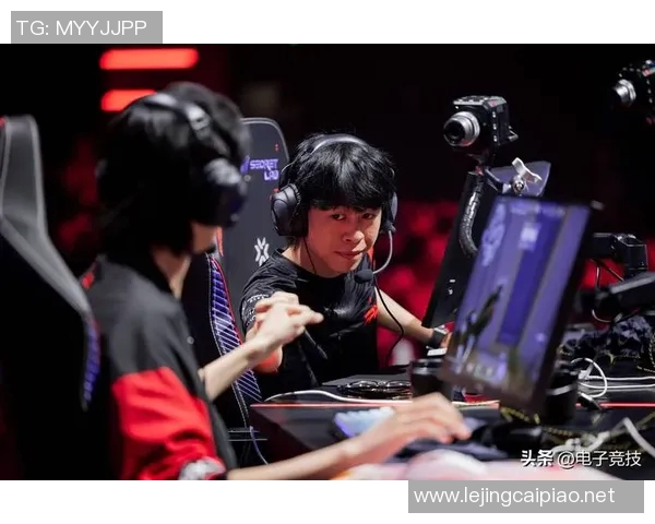 电竞实时数据分析聚焦FPX战术策略与英雄联盟比赛表现探讨